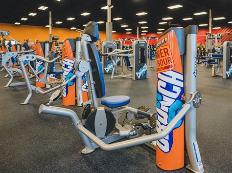 Is Crunch Fitness Open on Christmas? Exploring Holiday Gym Hours and Fitness Traditions